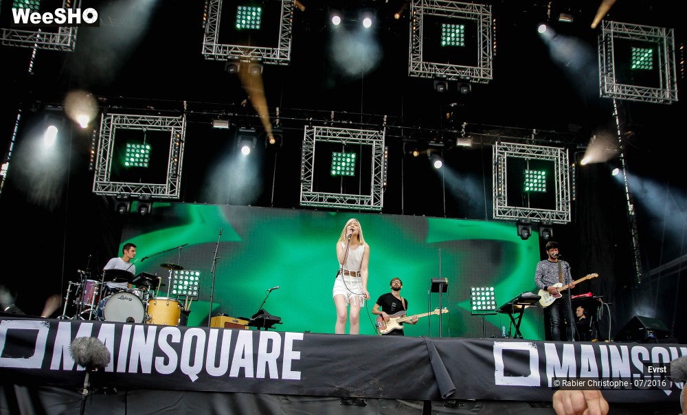 48/51 photos du spectacle Evrst