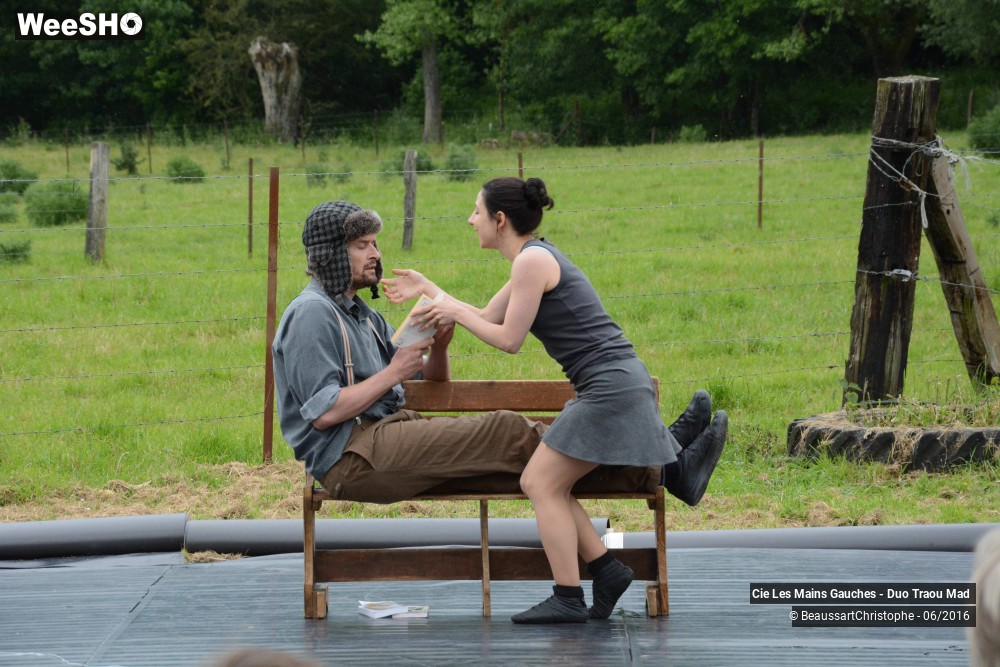 4/43 photos du spectacle Le Banc