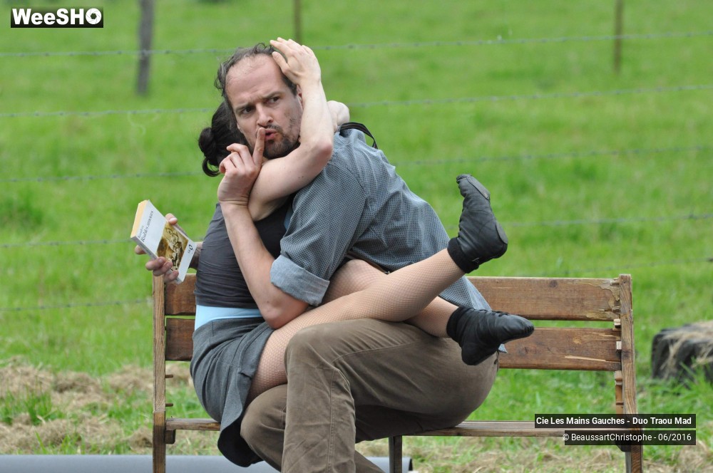 12/43 photos du spectacle Le Banc