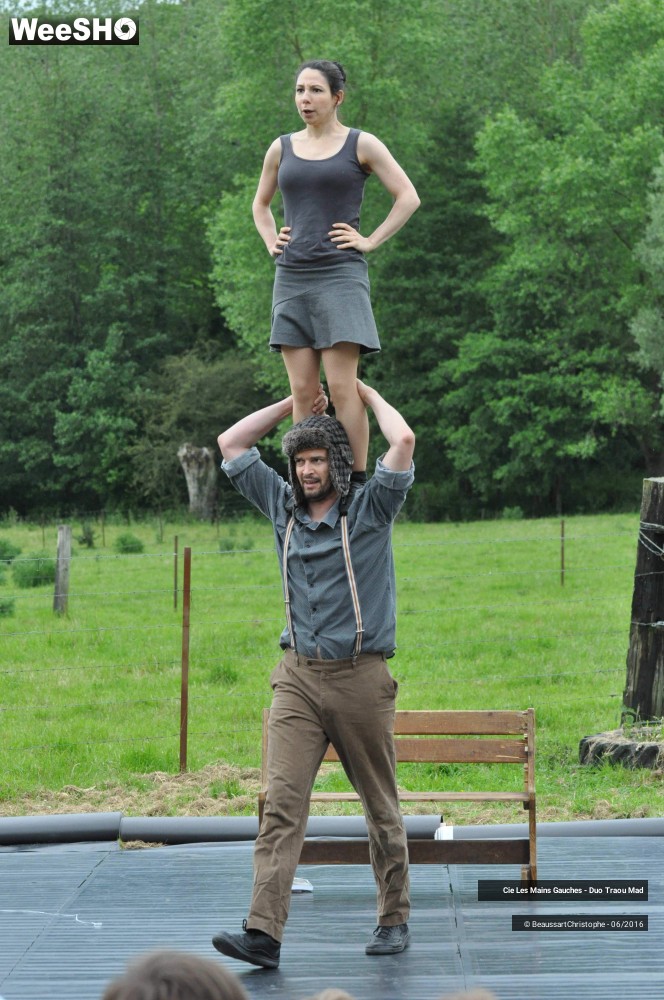 26/43 photos du spectacle Le Banc