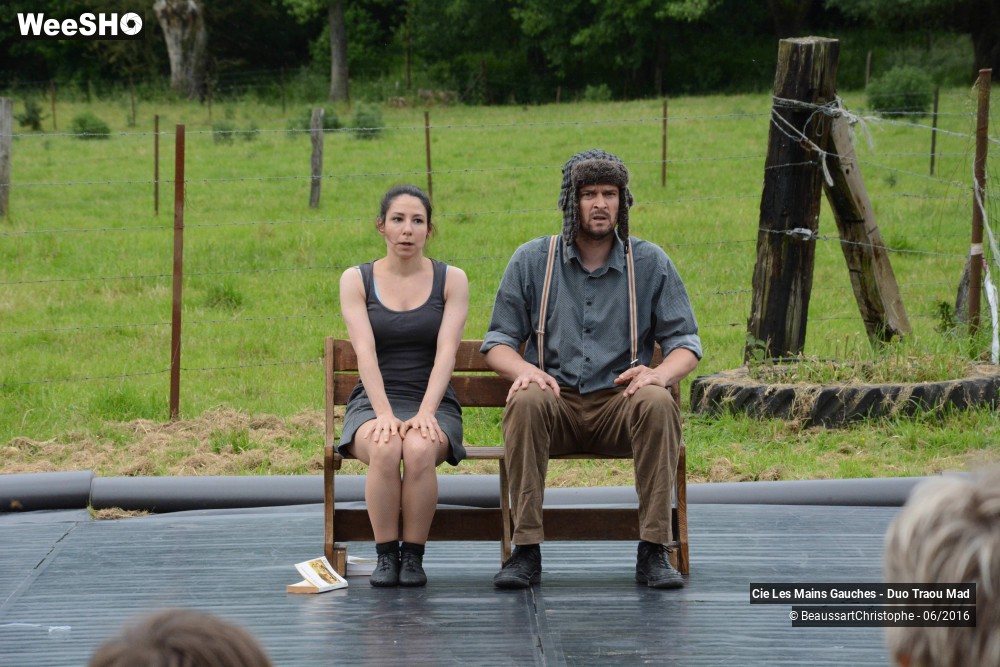 27/43 photos du spectacle Le Banc