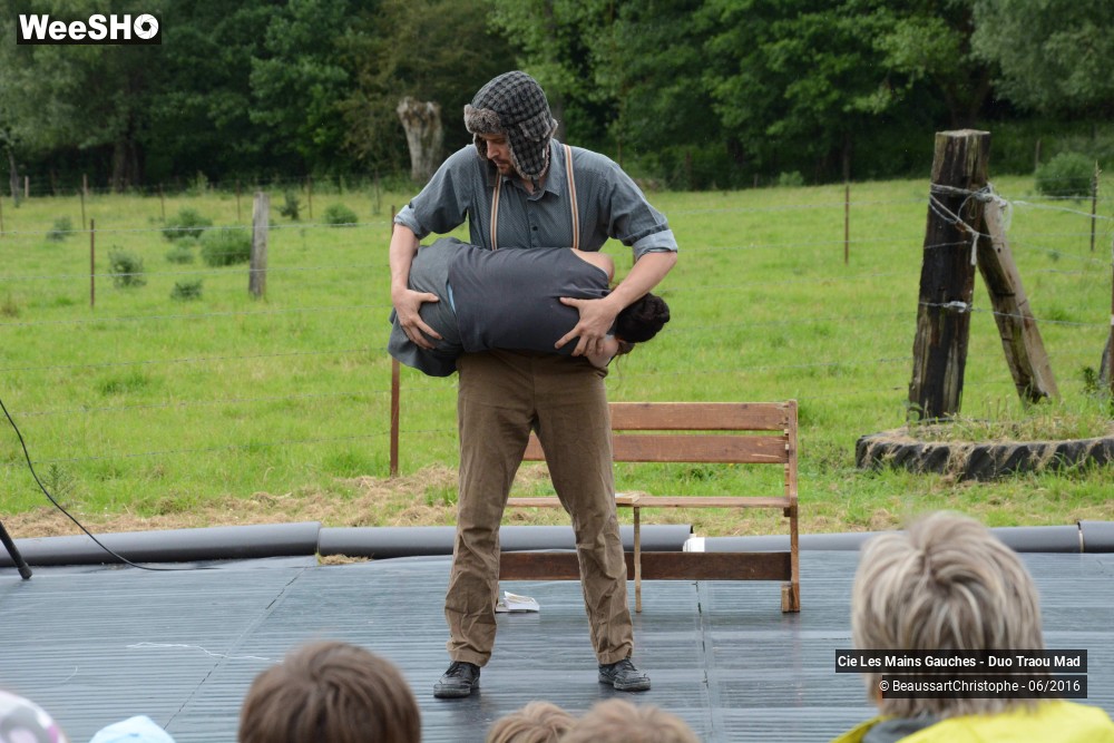 29/43 photos du spectacle Le Banc