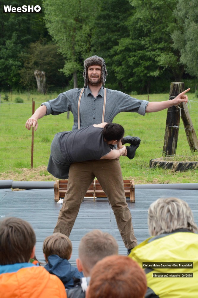 32/43 photos du spectacle Le Banc