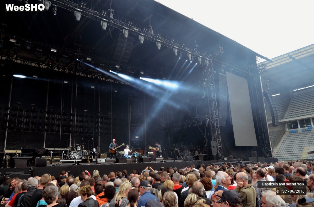 30/37 photos du spectacle Baptizein and secret yolk