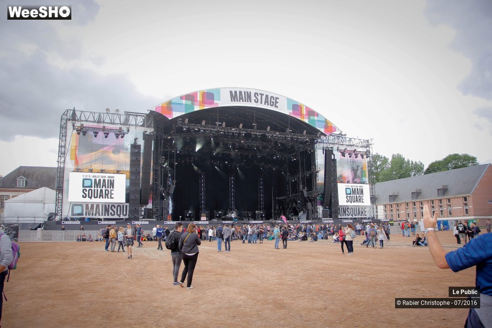 11/48 photos du spectacle Main Square 2016 Ambiance J3