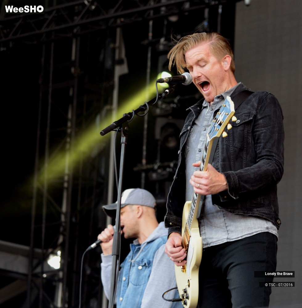 2/19 photos du spectacle Lonely the Brave