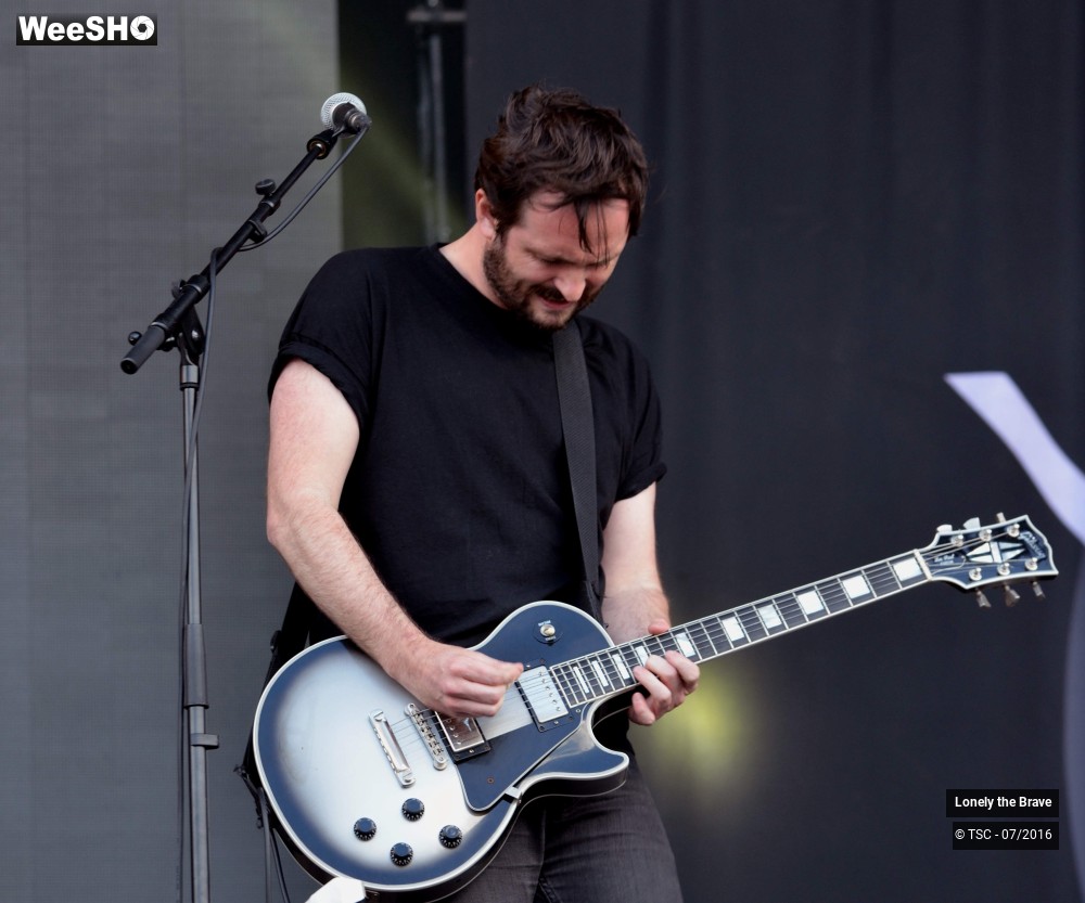 15/19 photos du spectacle Lonely the Brave