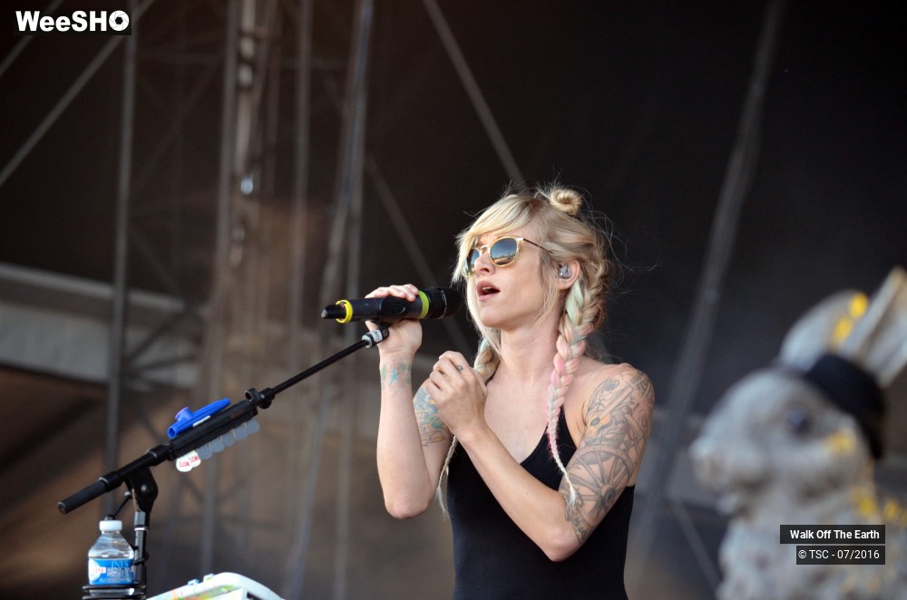 13/18 photos du spectacle Walk Off The Earth