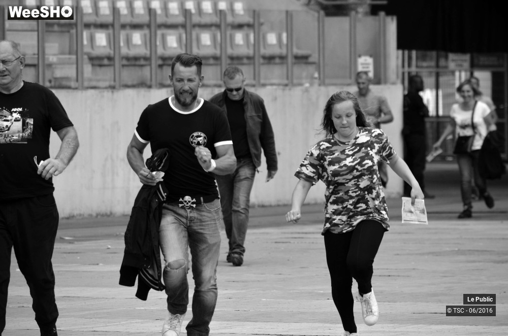 4/44 photos du spectacle Johnny Hallyday Ambiance