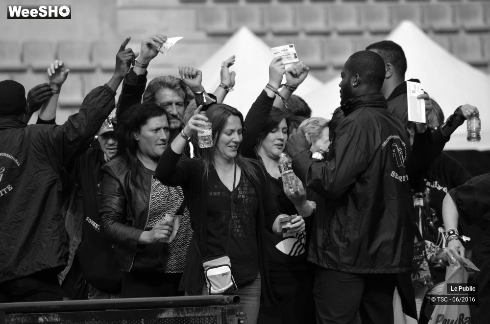 10/44 photos du spectacle Johnny Hallyday Ambiance