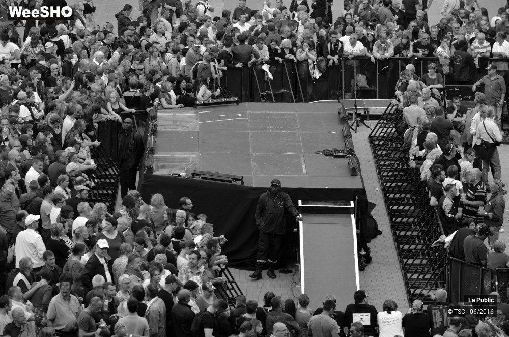 21/44 photos du spectacle Johnny Hallyday Ambiance