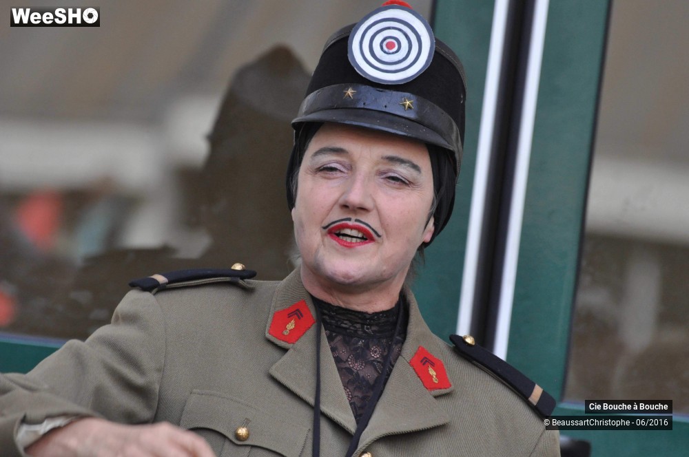 9/38 photos du spectacle Tentative(s) de Résistance(s)