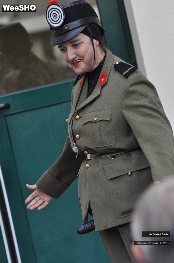 12/38 photos du spectacle Tentative(s) de Résistance(s)