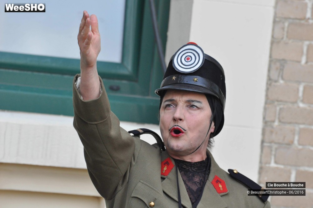 24/38 photos du spectacle Tentative(s) de Résistance(s)