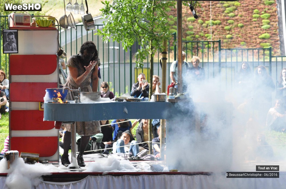 49/49 photos du spectacle La Cuisinière