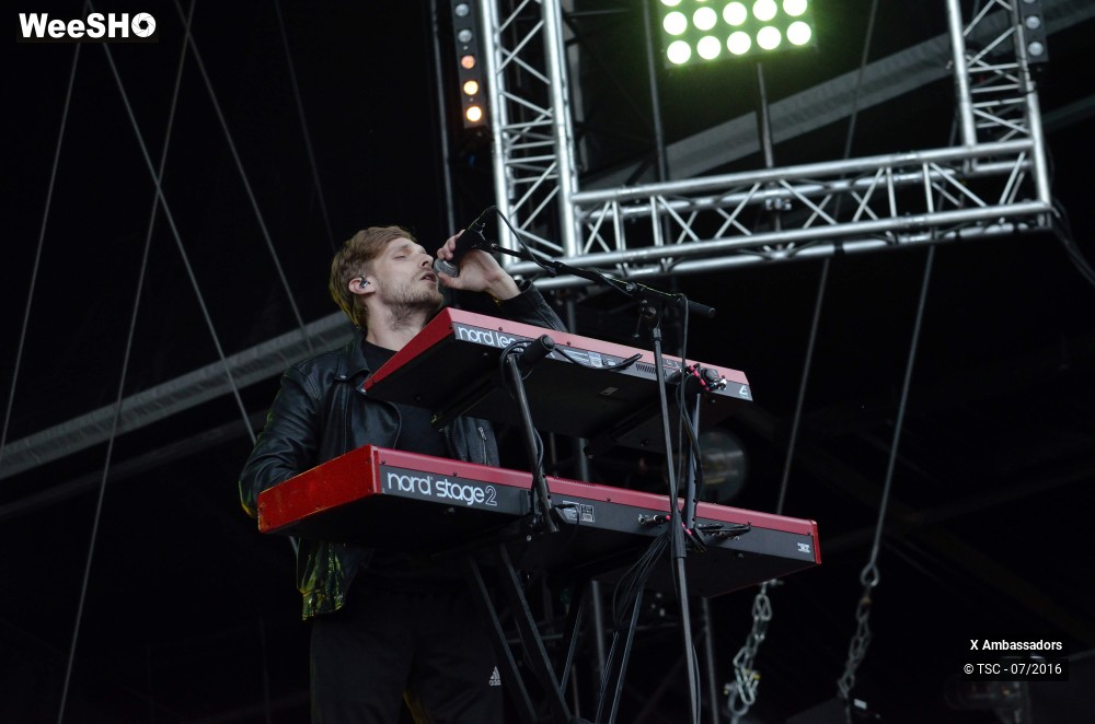 14/26 photos du spectacle x Ambassadors