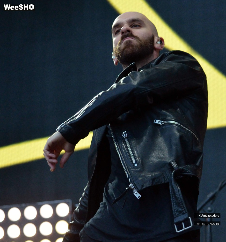 15/26 photos du spectacle x Ambassadors