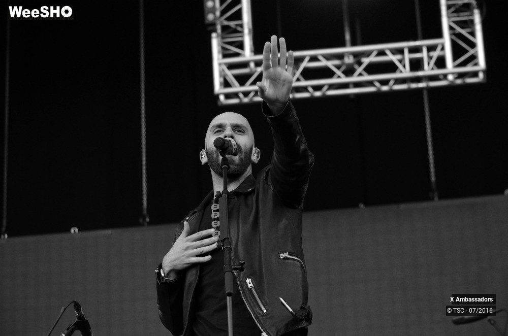 26/26 photos du spectacle x Ambassadors