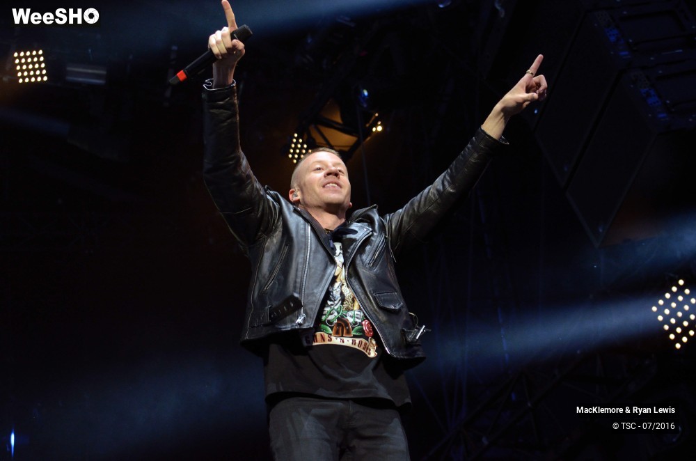 19/32 photos du spectacle MacKlemore & Ryan Lewis