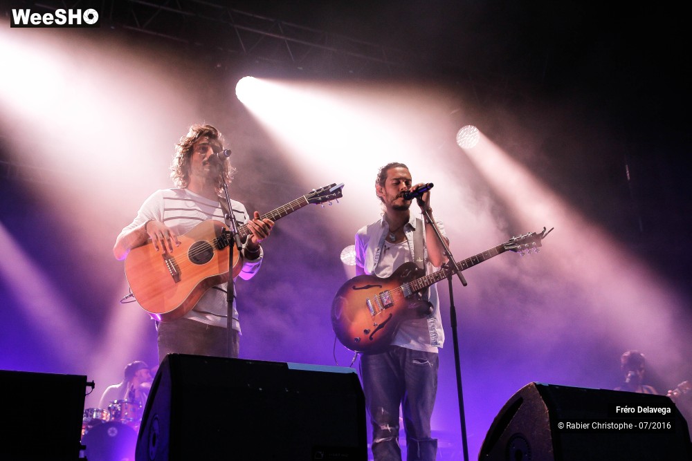 9/37 photos du spectacle Fréro Delavega