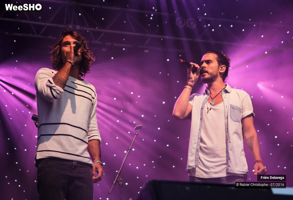 19/37 photos du spectacle Fréro Delavega