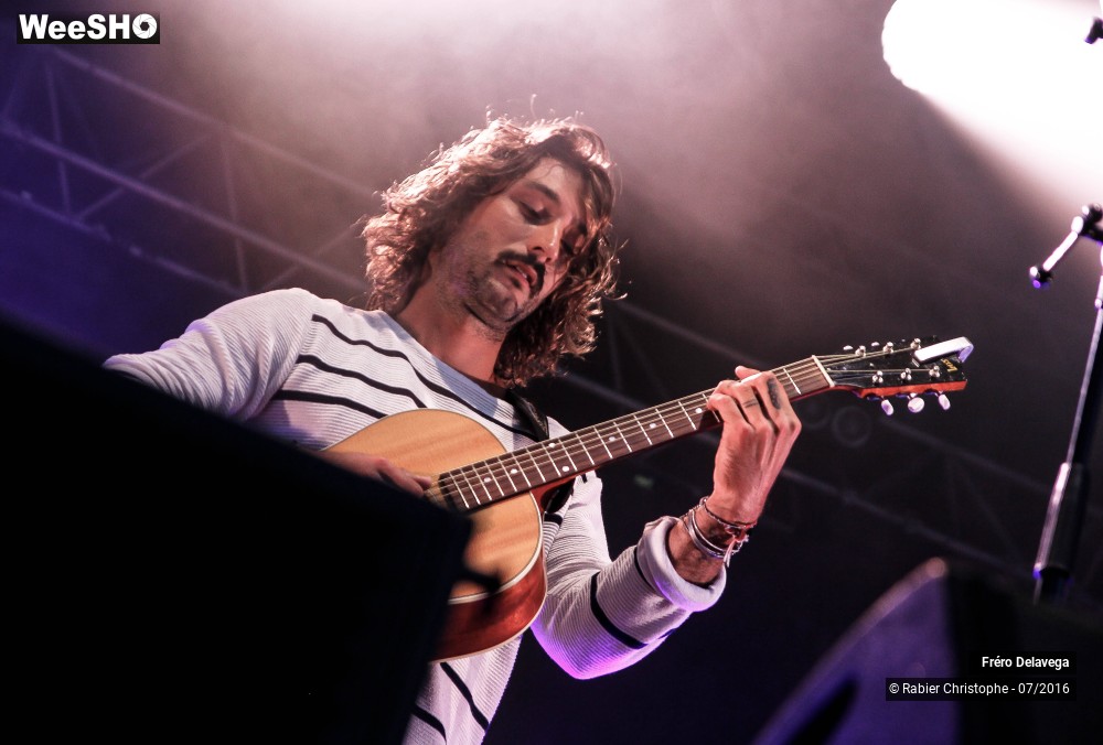 34/37 photos du spectacle Fréro Delavega