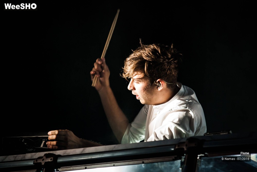 13/16 photos du spectacle Flume