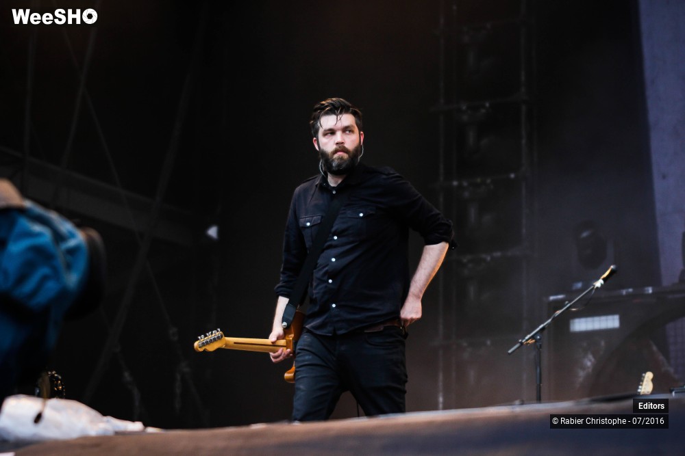 7/50 photos du spectacle Editors