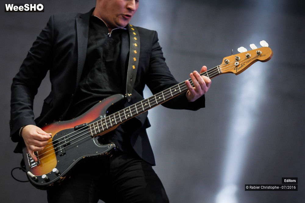 26/50 photos du spectacle Editors