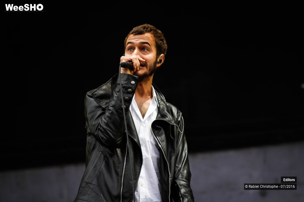 27/50 photos du spectacle Editors