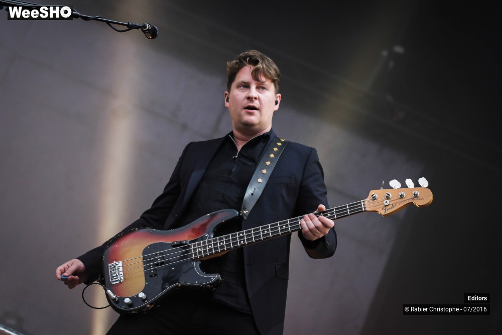 28/50 photos du spectacle Editors