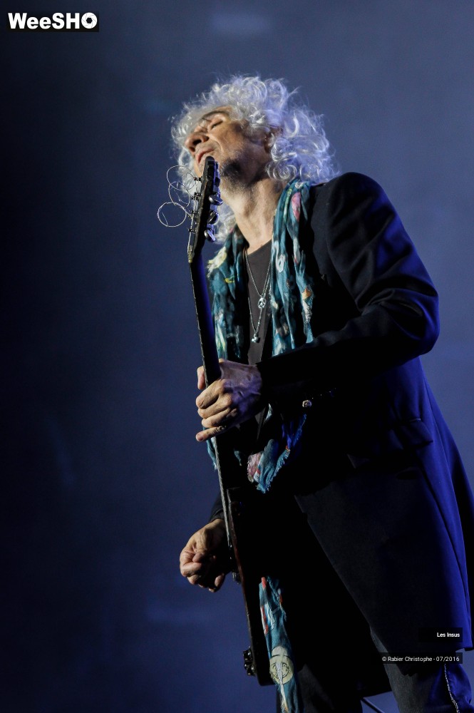 48/51 photos du spectacle Les  Insus