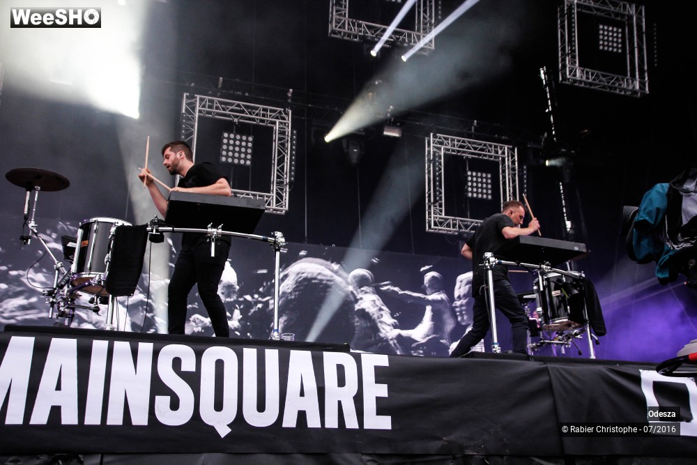 13/21 photos du spectacle Odesza