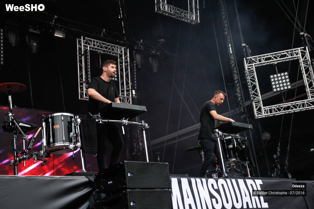 14/21 photos du spectacle Odesza