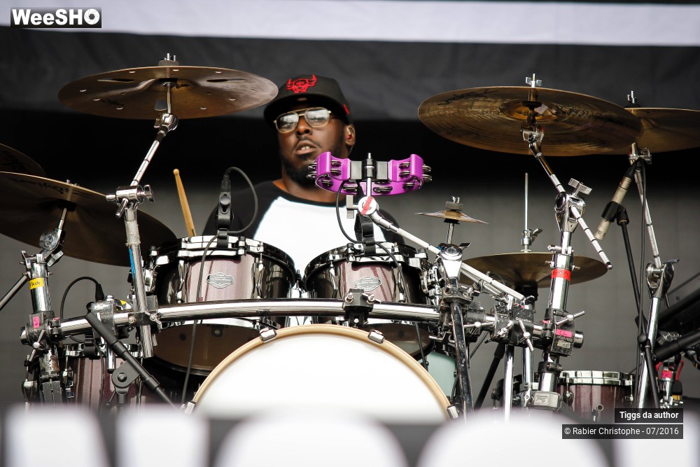 27/28 photos du spectacle Tiggs da author