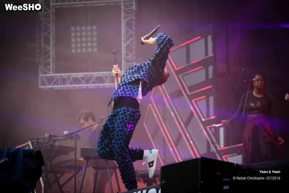 3/37 photos du spectacle Years & Years