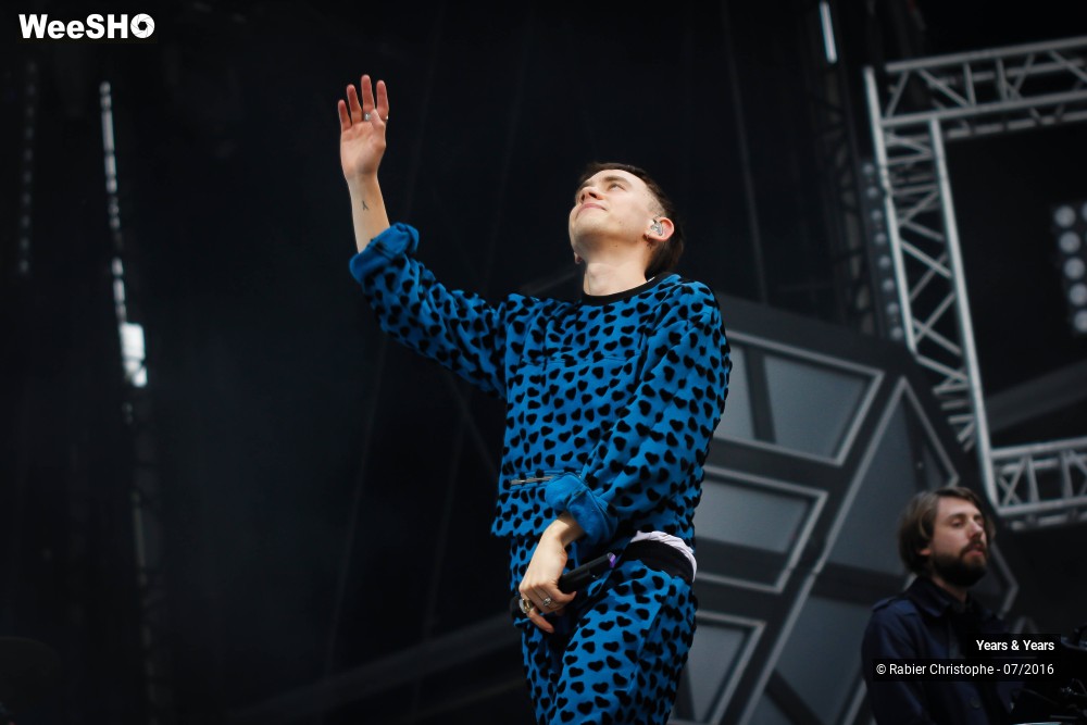 13/37 photos du spectacle Years & Years