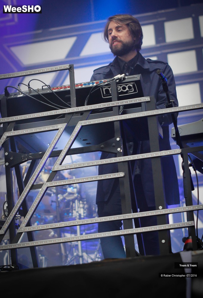 26/37 photos du spectacle Years & Years