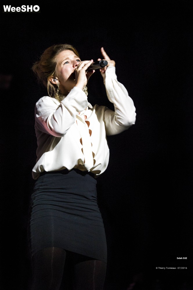 10/34 photos du spectacle Selah Sue