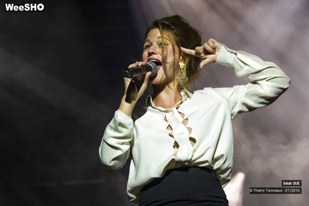 11/34 photos du spectacle Selah Sue