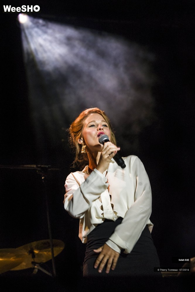 13/34 photos du spectacle Selah Sue