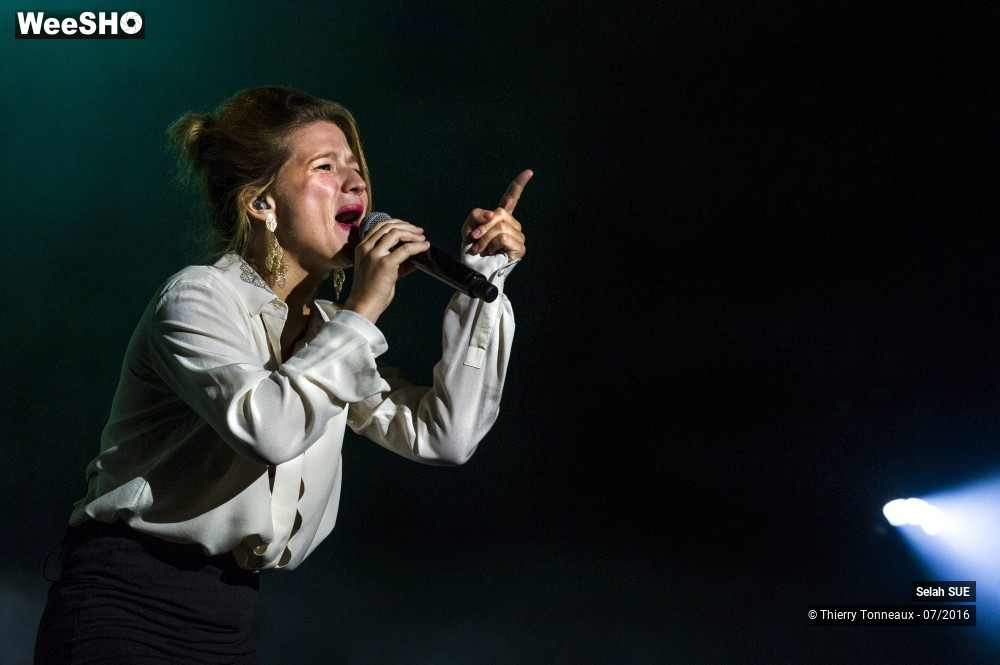 17/34 photos du spectacle Selah Sue