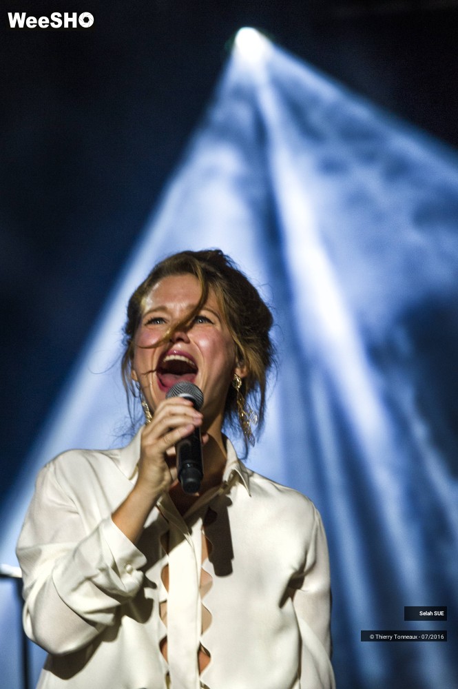 19/34 photos du spectacle Selah Sue