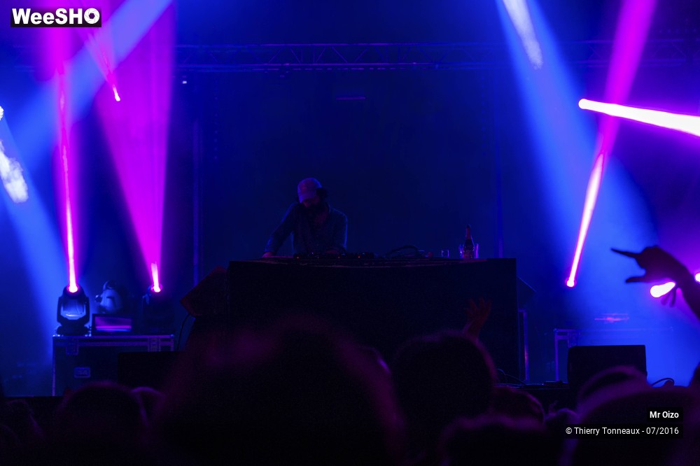 6/9 photos du spectacle Mr Oizo