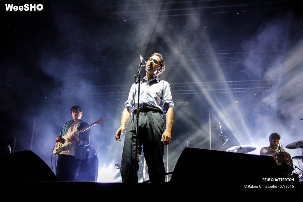 11/41 photos du spectacle feu! Chatterton