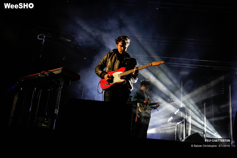 32/41 photos du spectacle feu! Chatterton