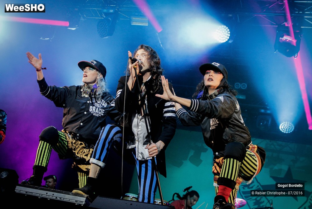 12/45 photos du spectacle Gogol Bordello