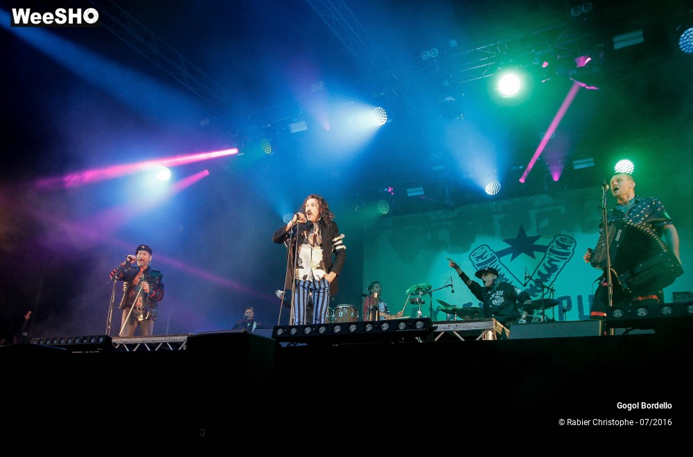 19/45 photos du spectacle Gogol Bordello