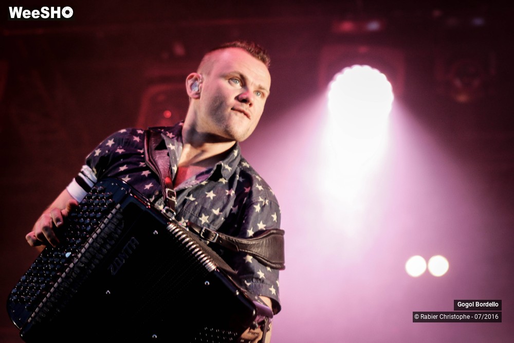 25/45 photos du spectacle Gogol Bordello