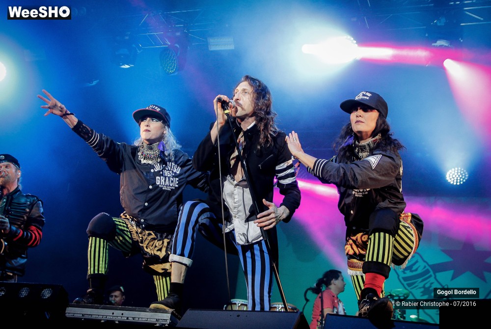 32/45 photos du spectacle Gogol Bordello